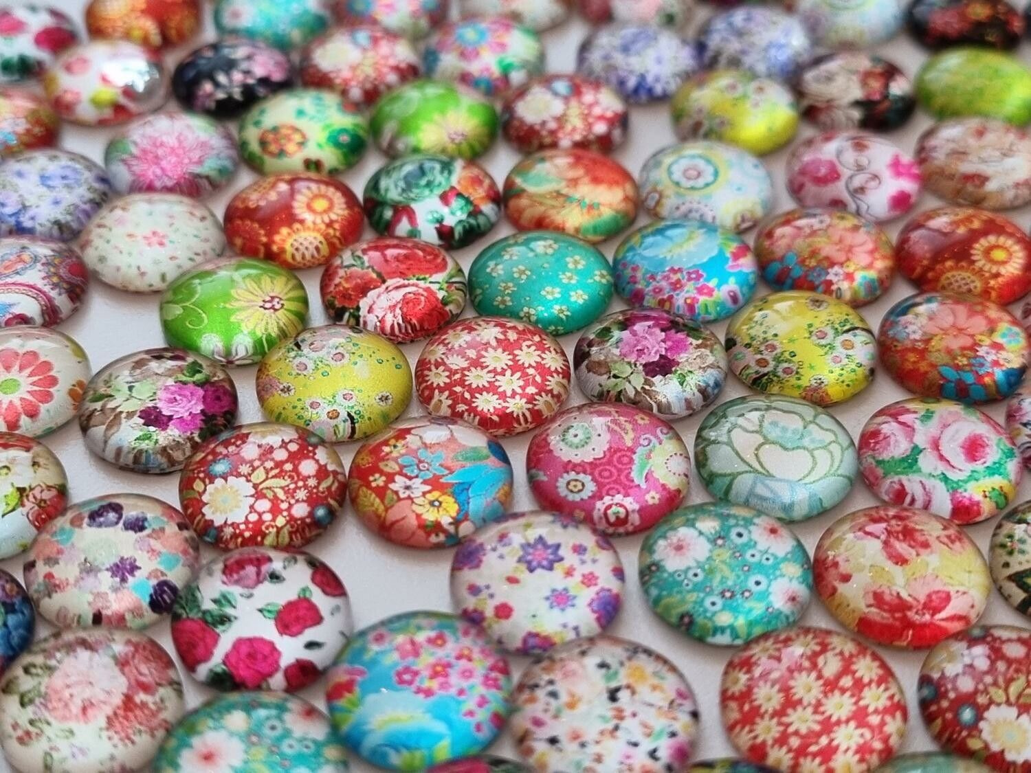 Flatbacks / Cabochoner i glas Blommor (10 st)