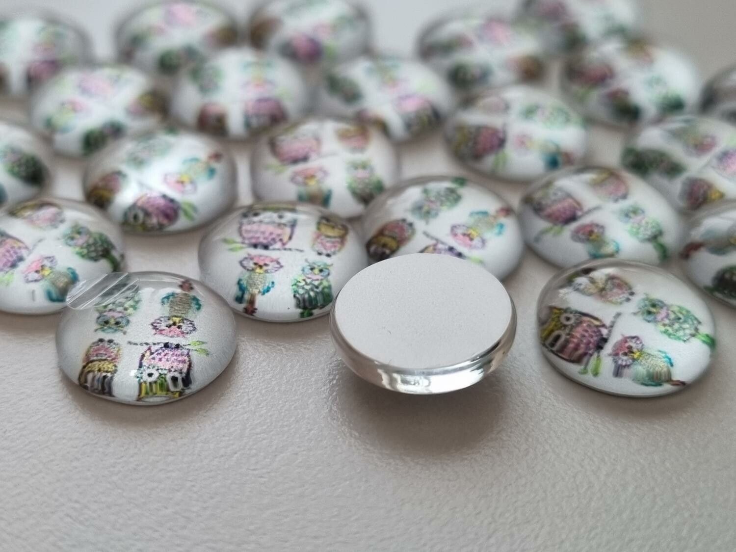 Flatbacks / cabochoner i glas Ugglor. Flatbacks uggla (10 st)