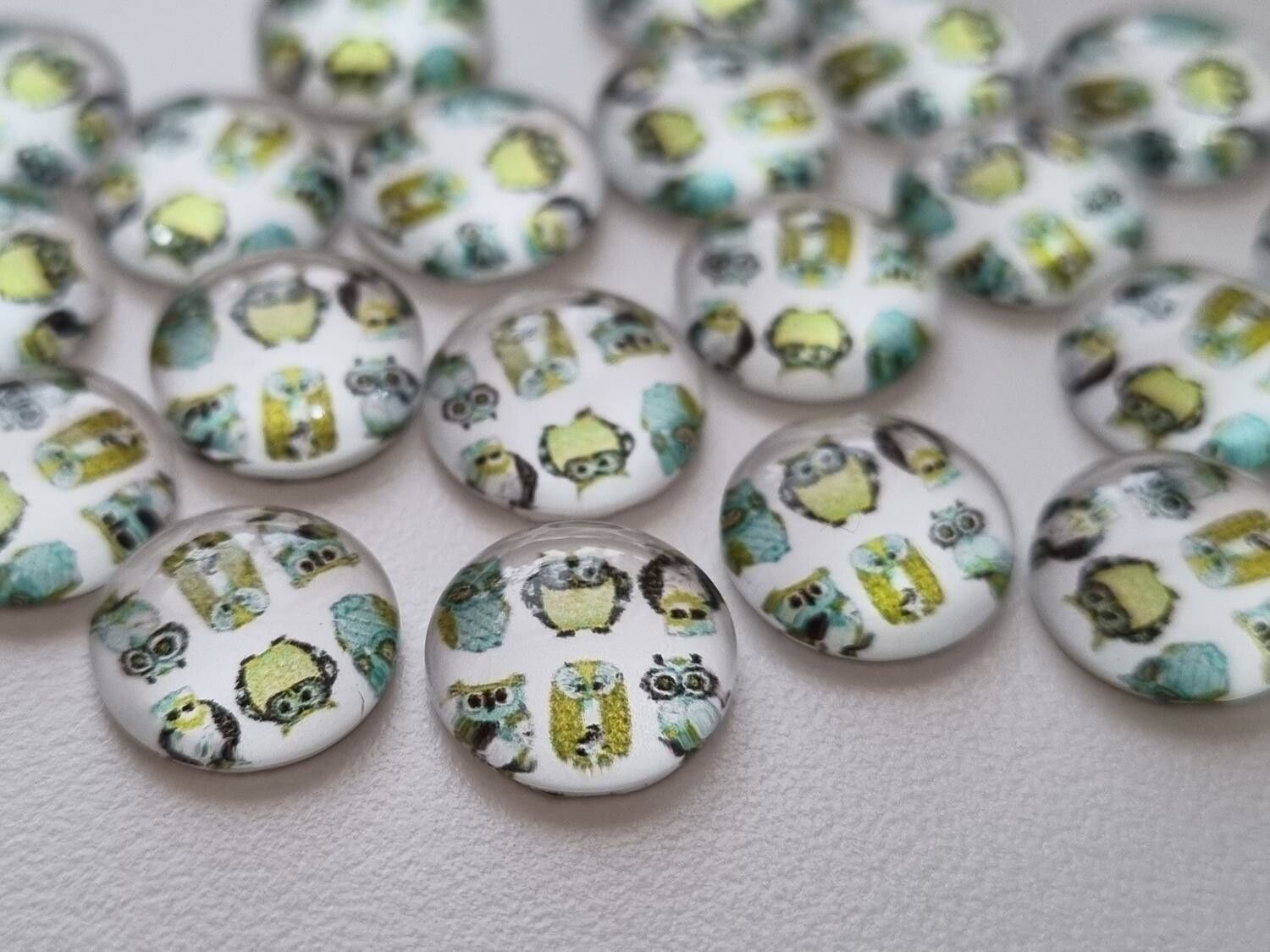 Flatbacks / cabochoner i glas Ugglor. Flatbacks uggla (10 st)
