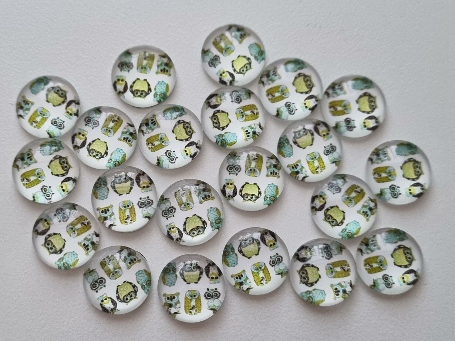 Flatbacks / cabochoner i glas Ugglor. Flatbacks uggla (10 st)