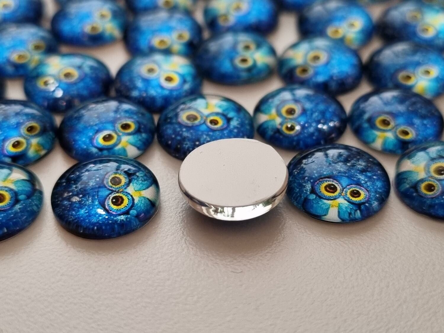 Flatbacks / cabochoner i glas Ugglor. Flatbacks uggla (10 st)
