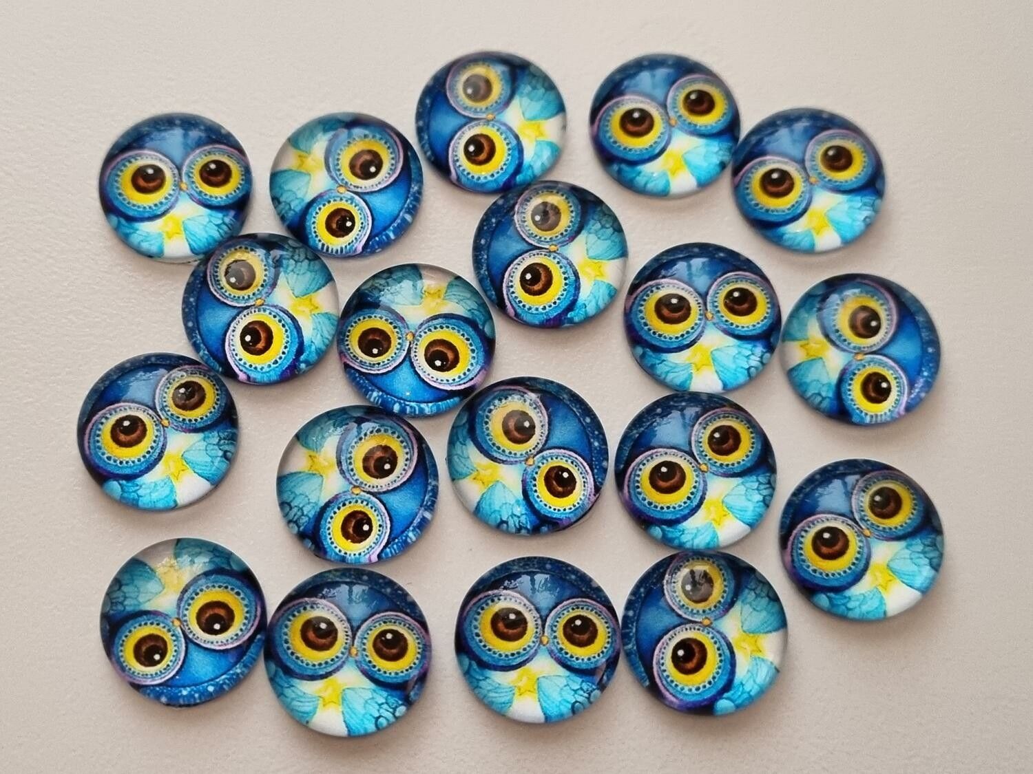 Flatbacks / cabochoner i glas Ugglor. Flatbacks uggla (10 st)