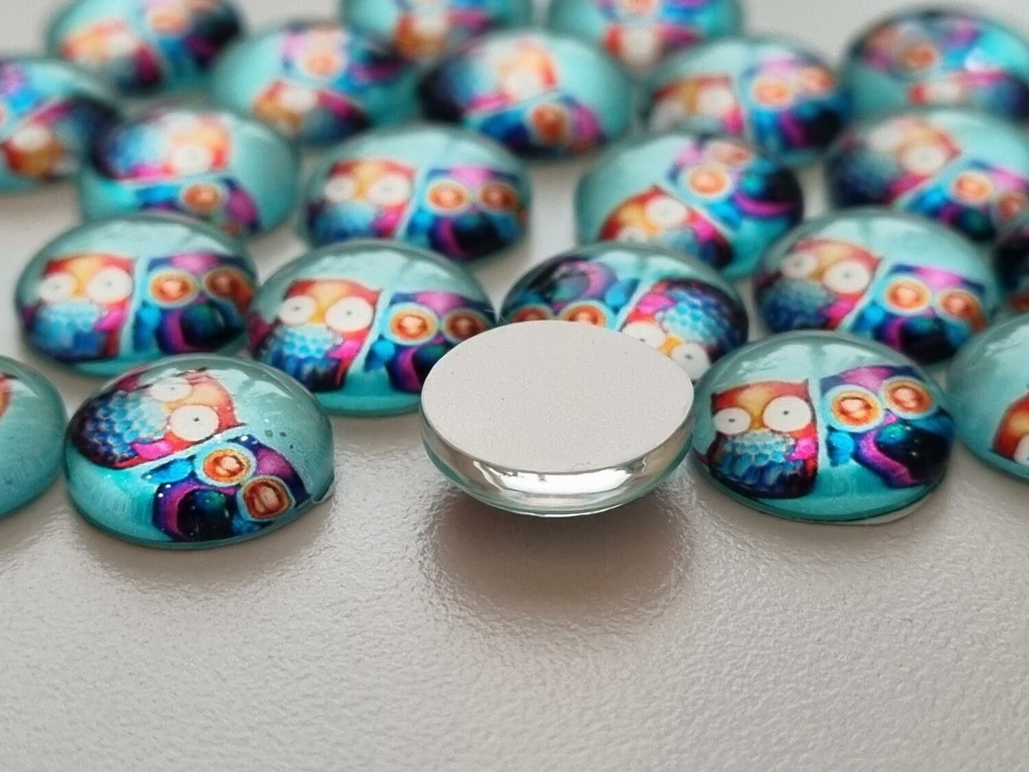Flatbacks / cabochoner i glas Ugglor. Flatbacks uggla (10 st)