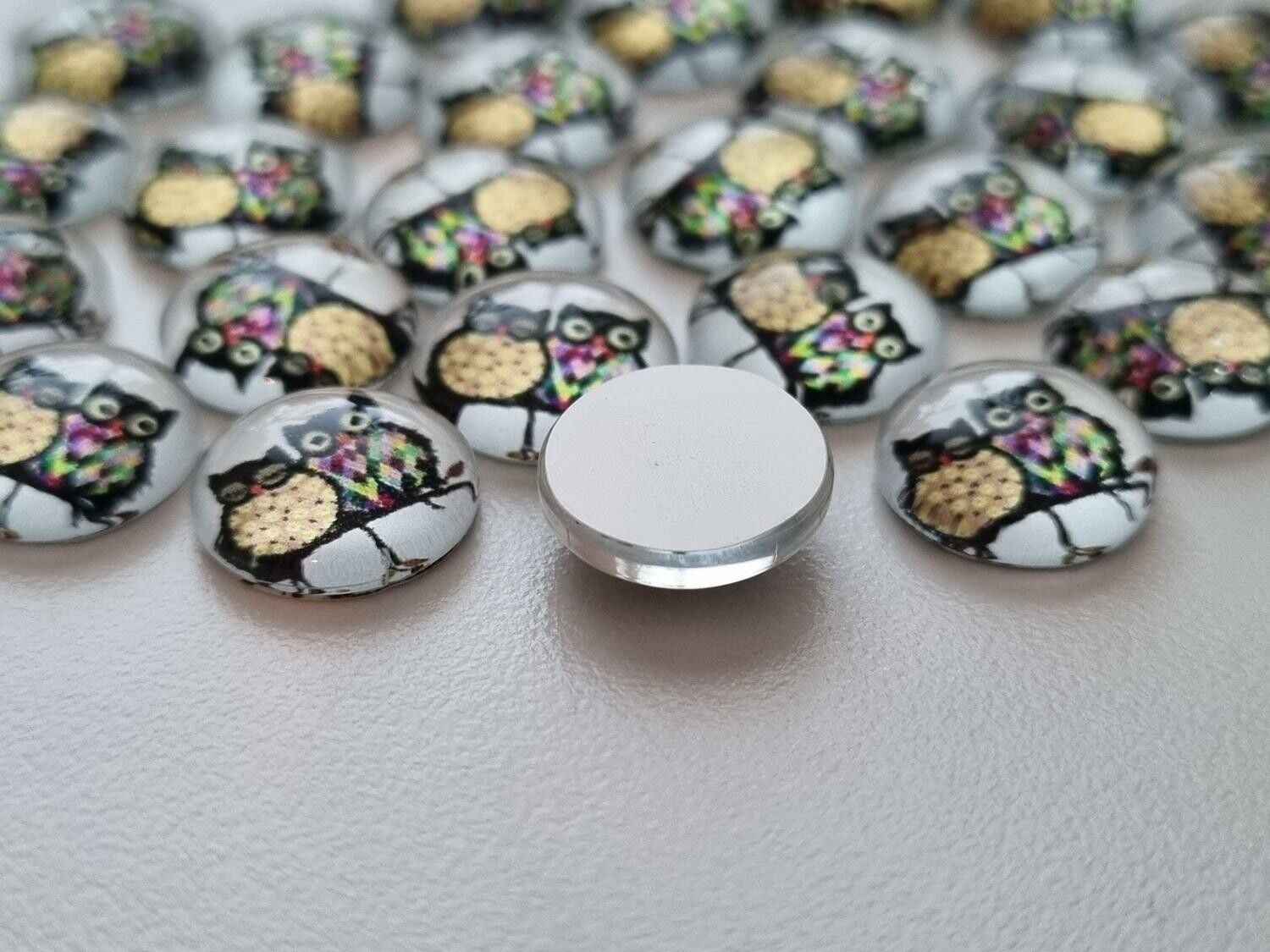 Flatbacks / cabochoner i glas Ugglor. Flatbacks uggla (10 st)