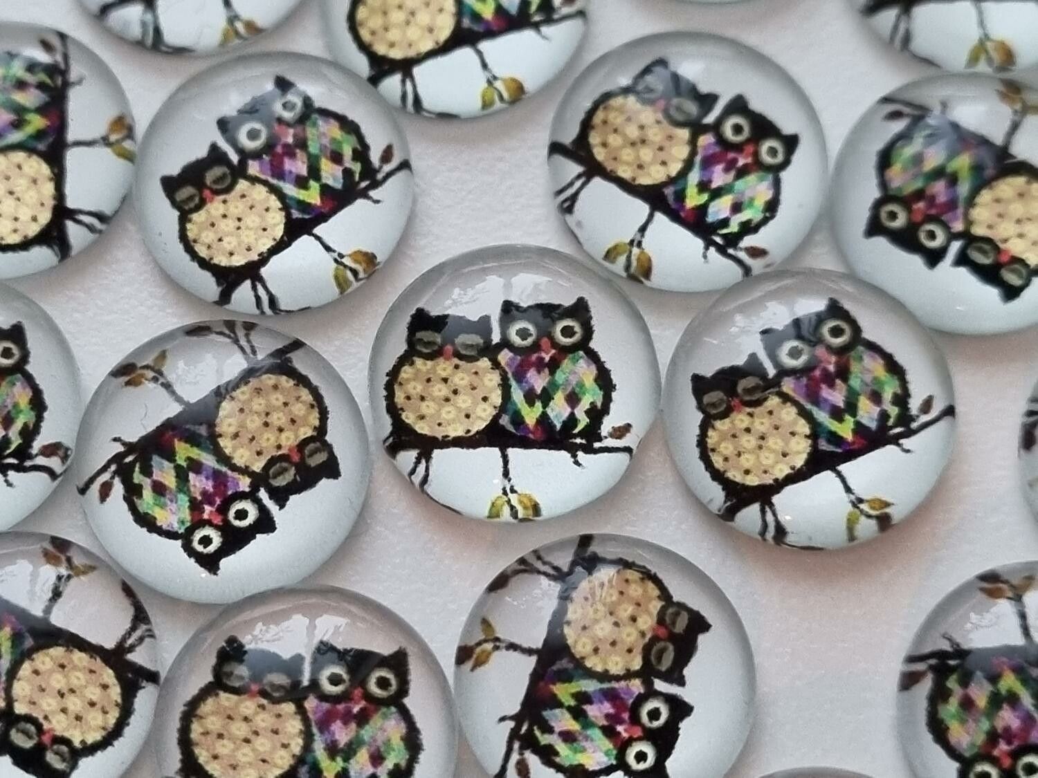 Flatbacks / cabochoner i glas Ugglor. Flatbacks uggla (10 st)