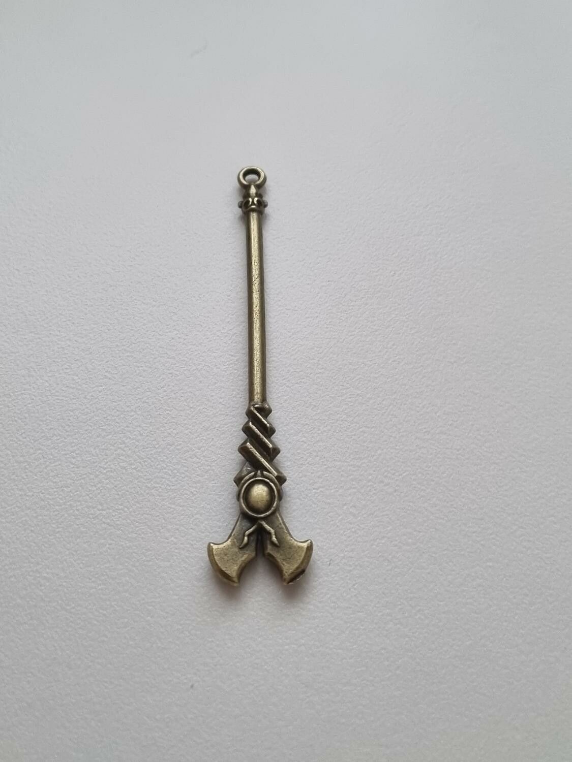 Miniatyr vapen, minivapen till dockskåp dockhus tittskåp