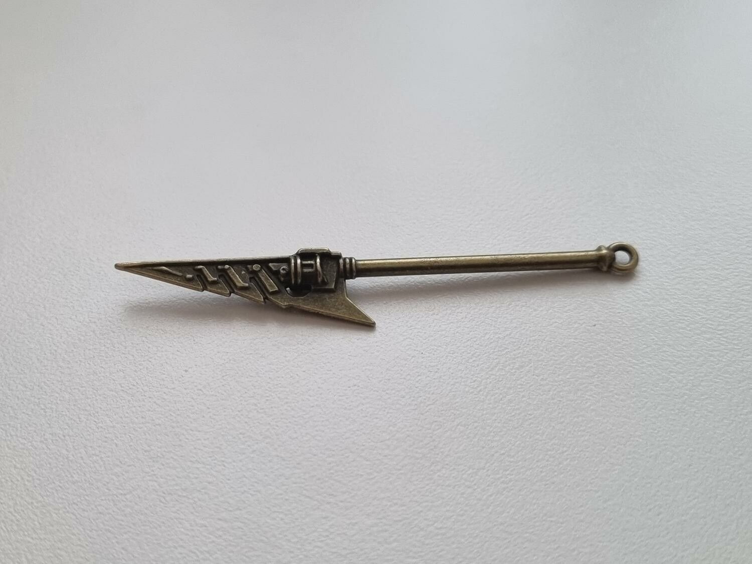 Miniatyr vapen, minivapen till dockskåp dockhus tittskåp