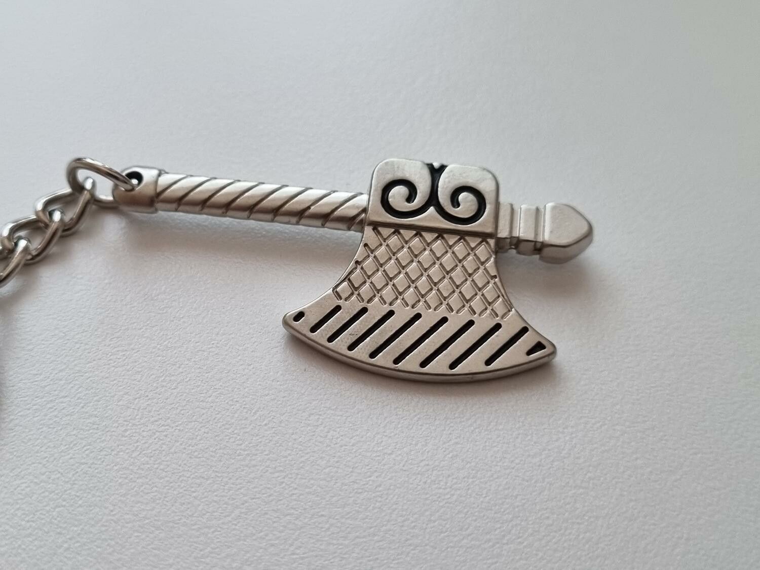 Nyckelring Yxa hänge miniatyr i rostfritt stål
