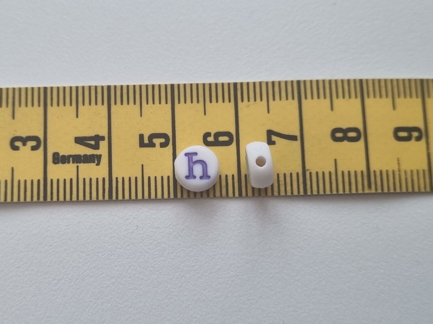 50 st pärlor, bokstavspärlor i varierande vackra färger (6mm)