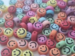 50 st pärlor smiley Smileypärlor (6 mm i diameter)