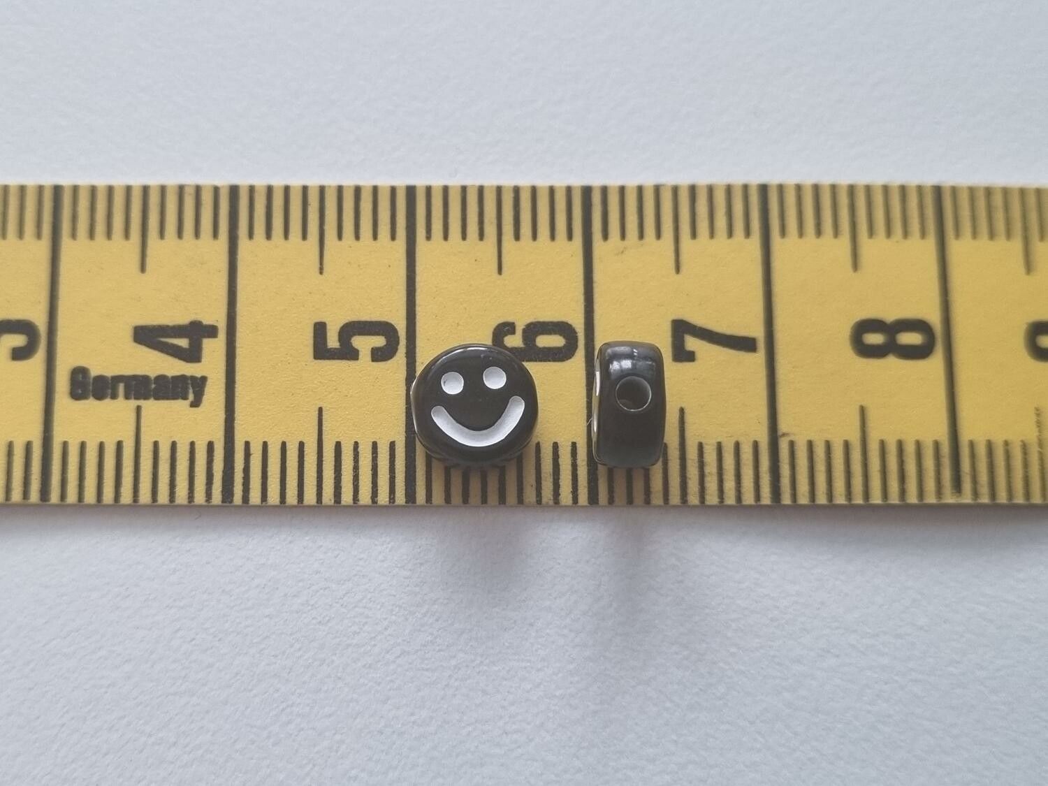 50 st pärlor smiley Smileypärlor (6 mm i diameter)