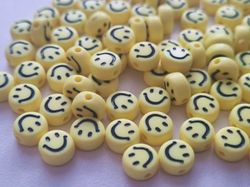 50 st pärlor smiley Smileypärlor (6 mm i diameter)