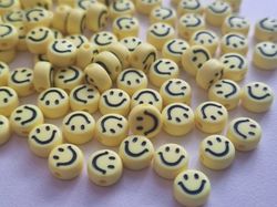50 st pärlor smiley Smileypärlor (6 mm i diameter)