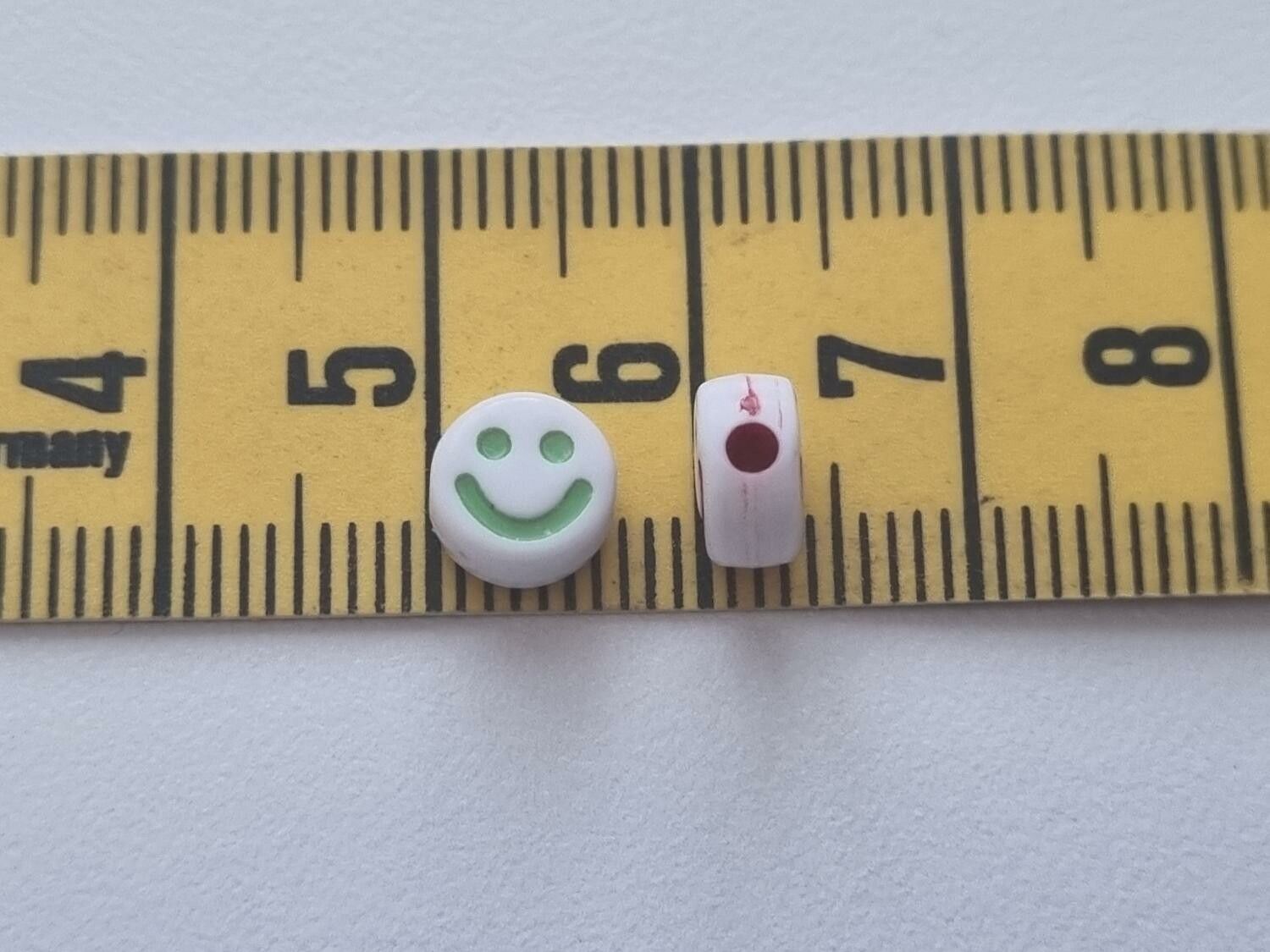 50 st pärlor smiley Smileypärlor (6 mm i diameter)