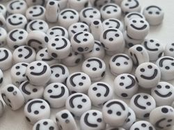 50 st pärlor smiley Smileypärlor (6 mm i diameter)
