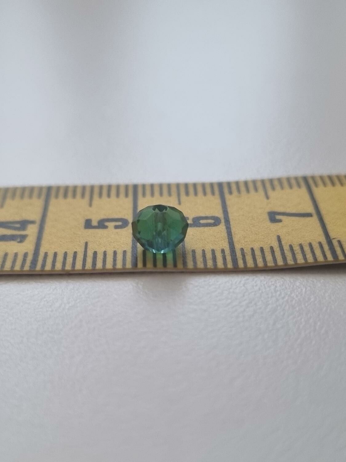 50 st pärlor vackra färger och lyser (4x6 mm) Grön/blå/turkos