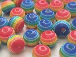 50 st pärlor i varierande vackra färger (8 mm)