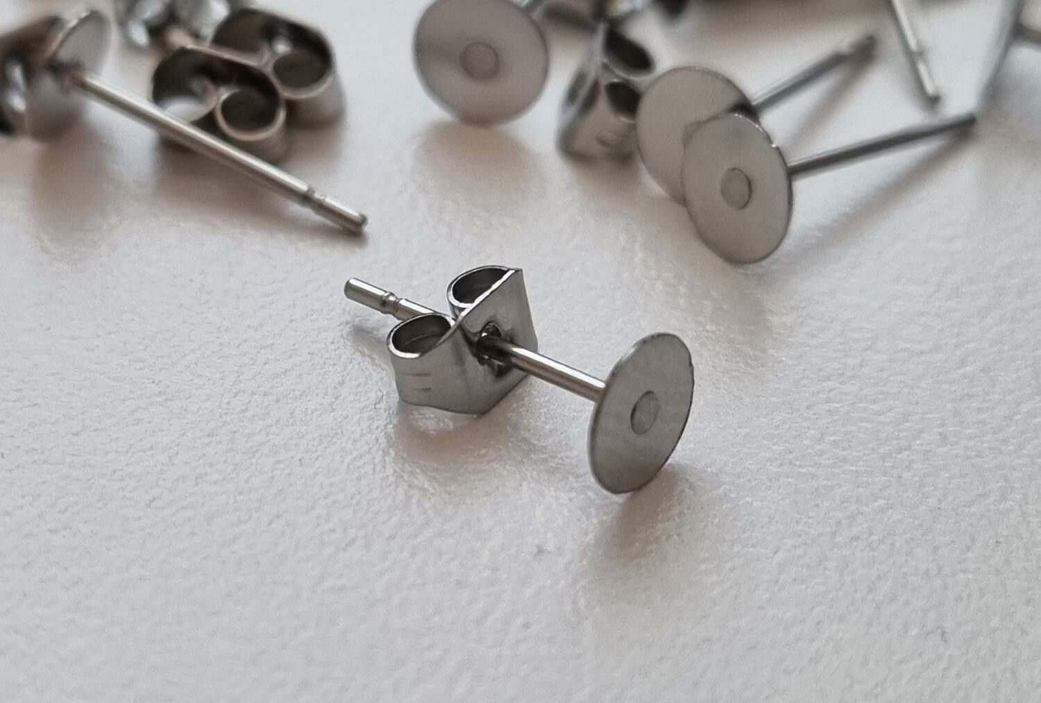 10 st örhängen i rostfritt stål (12 x 5 mm)