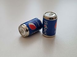 2 st Burkar miniatyr, miniburkar, dockskåp, tittskåp (Pepsi)