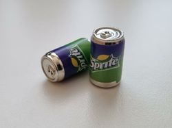 2 st Burkar miniatyr, miniburkar, dockskåp, tittskåp (Sprite)