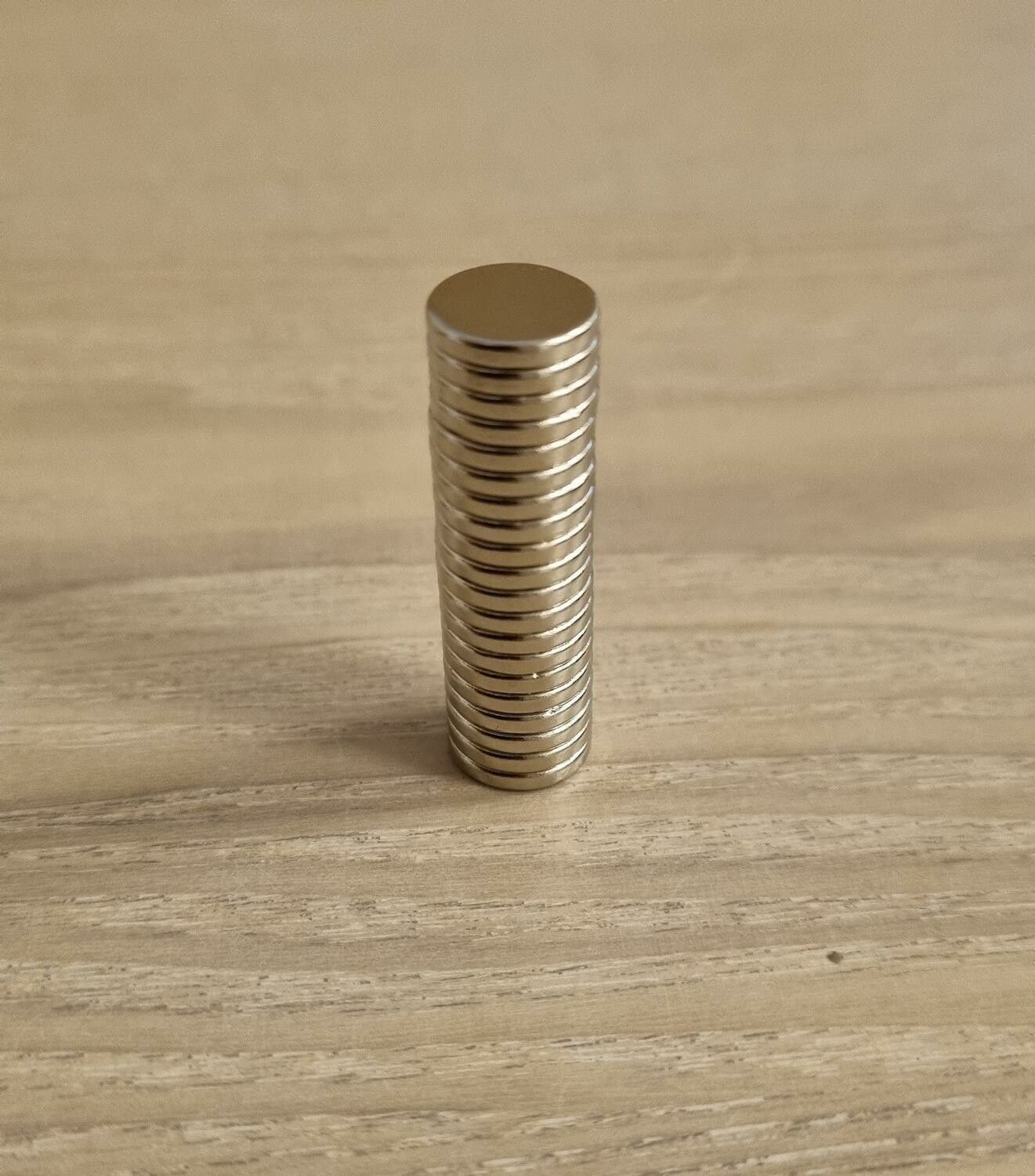 25 st Neodymium magneter (10x2 mm) runda magneter