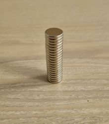 25 st Neodymium magneter (10x2 mm) runda magneter