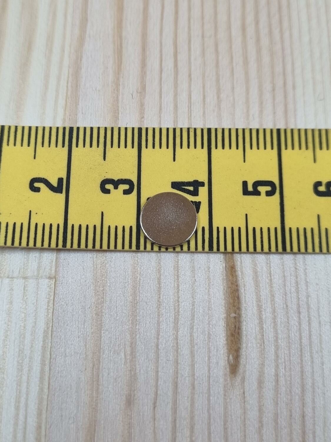 50 st Neodymium magneter (8x1 mm) runda magneter