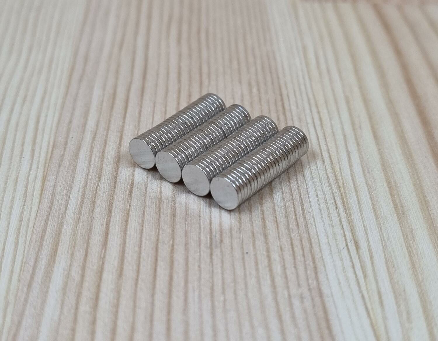 100 st Neodymium magneter (6x1 mm) runda magneter