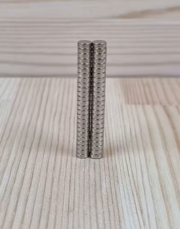 50 st Neodymium magneter (5x2 mm) runda magneter