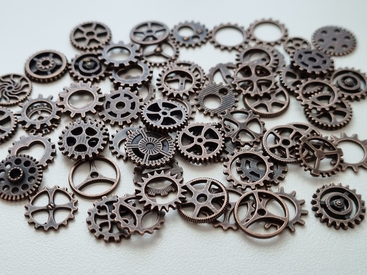 50 st kugghjul i steampunk, kuggar, gears minikugghjul (kopparfärgade)