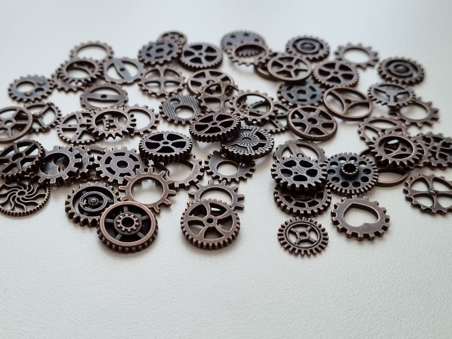 50 st kugghjul i steampunk, kuggar, gears minikugghjul (kopparfärgade)