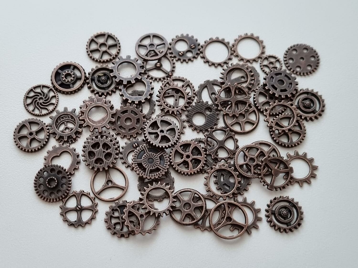 50 st kugghjul i steampunk, kuggar, gears minikugghjul (kopparfärgade)