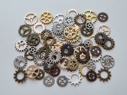 50 st kugghjul i steampunk, kuggar, gears minikugghjul (blandade färger)