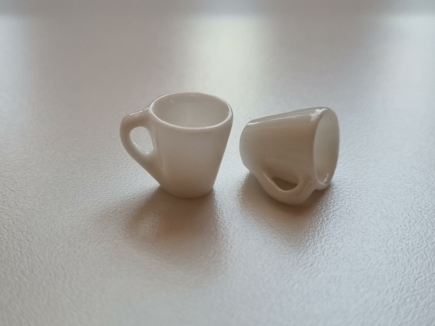 2 st Muggar Koppar - miniatyr till dockskåp dockhus (vita)