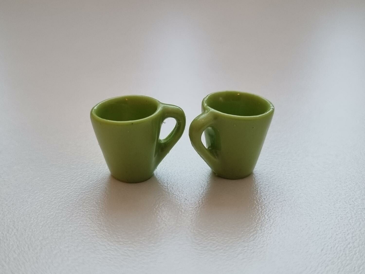 2 st Muggar Koppar - miniatyr till dockskåp dockhus (gröna)