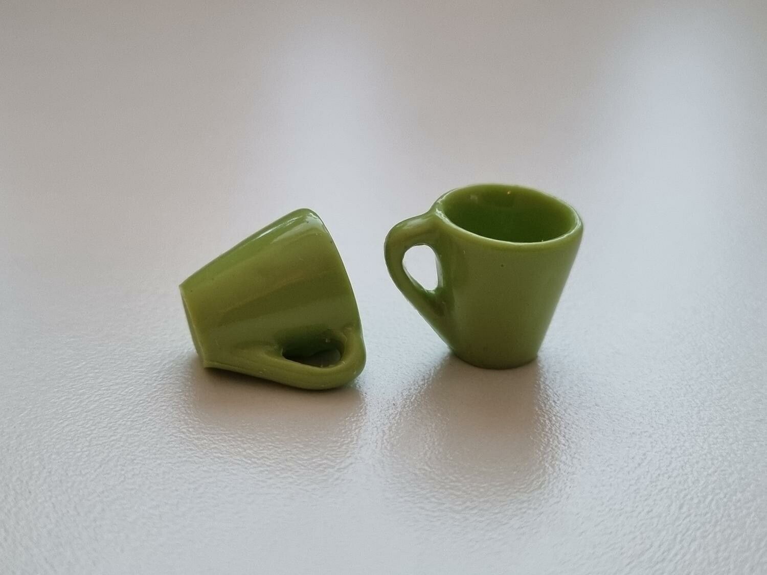 2 st Muggar Koppar - miniatyr till dockskåp dockhus (gröna)
