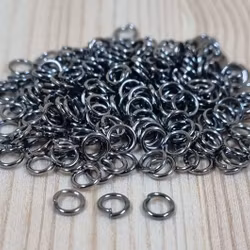 100 st jumprings / bindringar (4 mm, svarta)