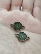 Fina berlocker klockor i steampunk, klockberlocker med dubbla öglor