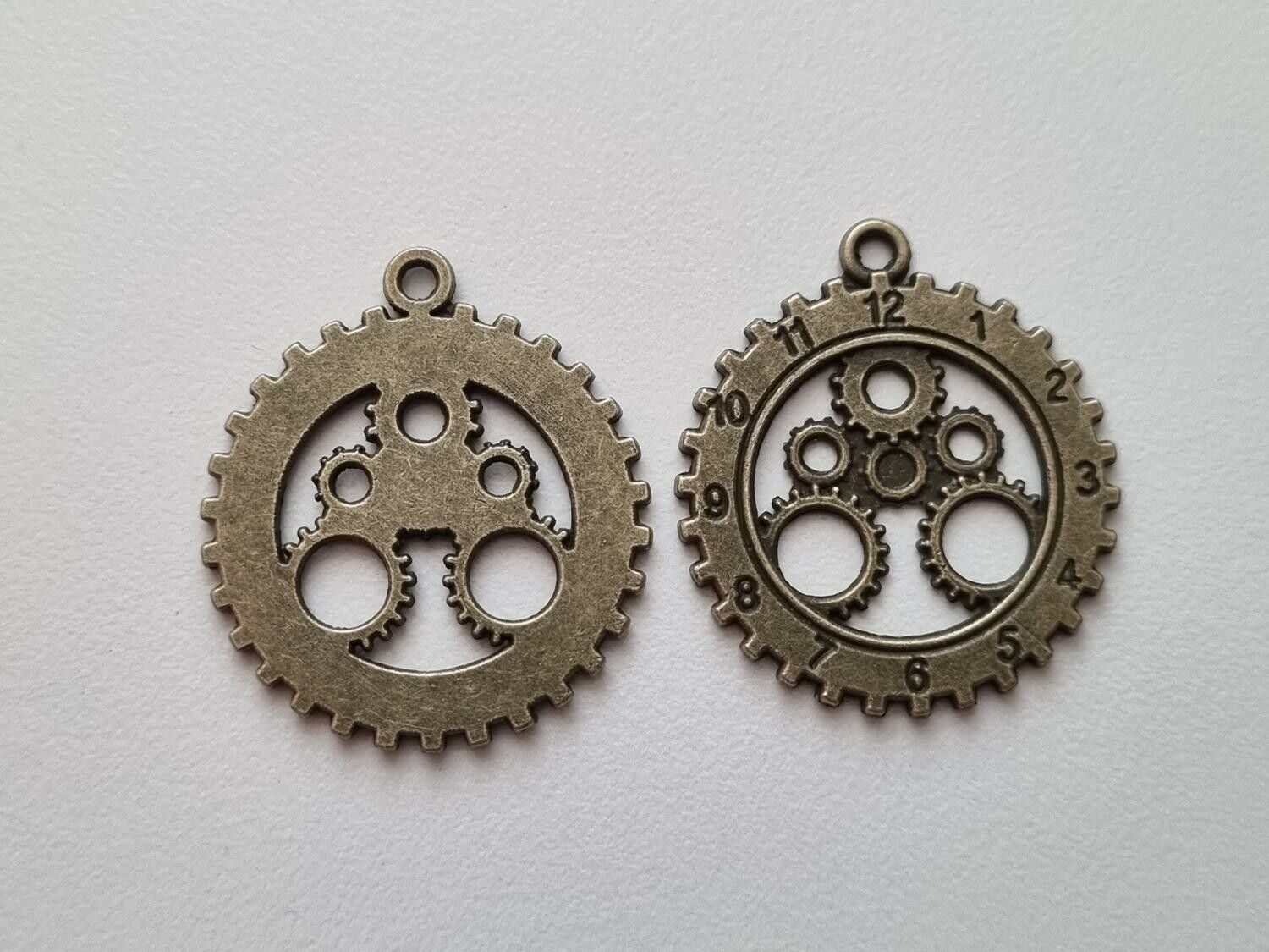 2 st Klockberlock i steampunk, bronsfärgad charm klocka