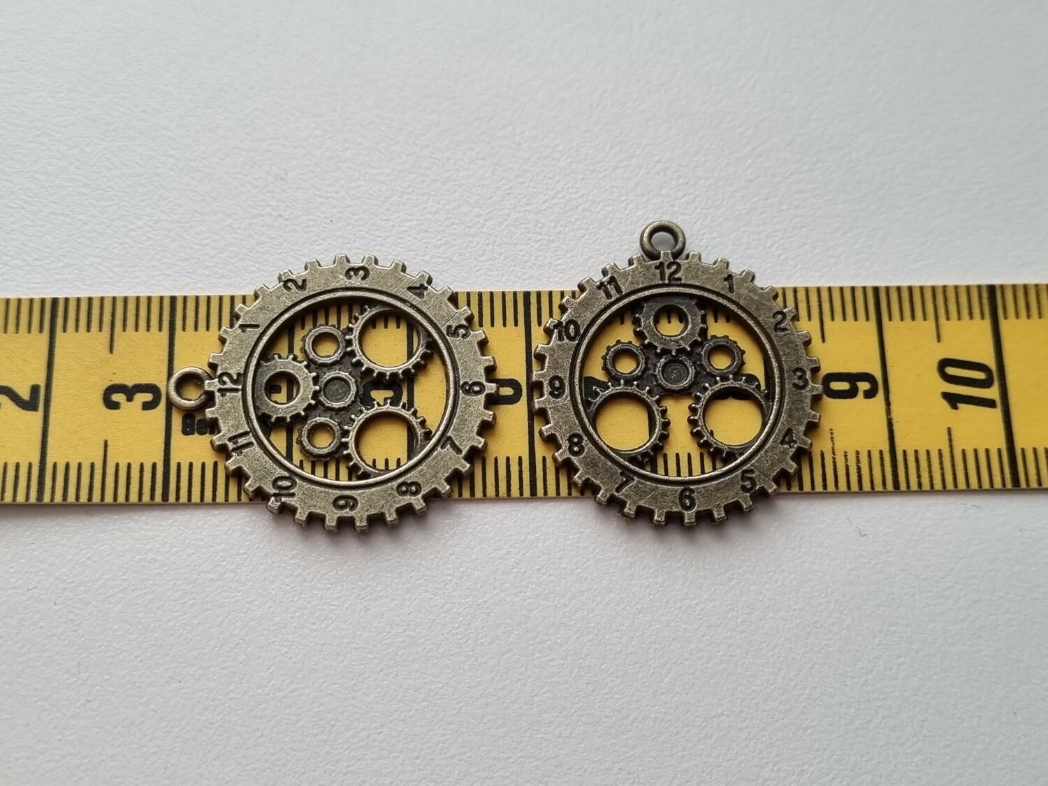2 st Klockberlock i steampunk, bronsfärgad charm klocka