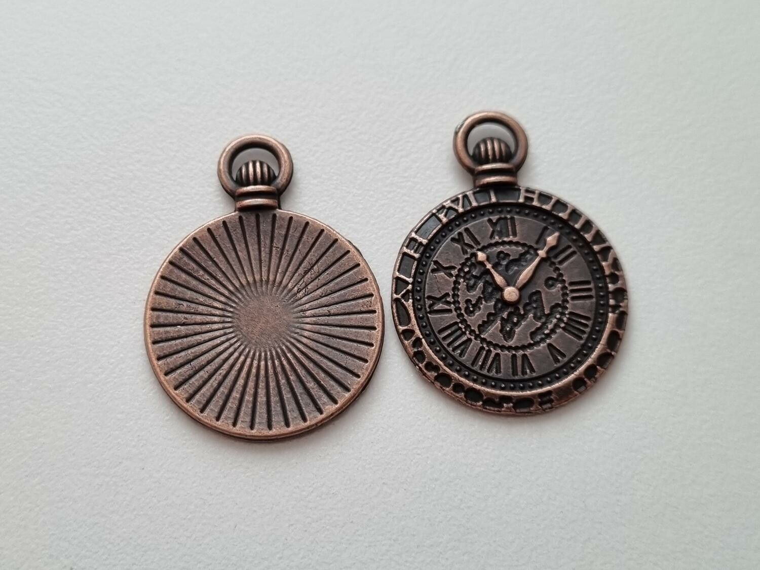 2 st Klockberlock i steampunk, kopparfärgad charm klocka