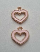 2 st berlocker, charms - Hjärtan (rosa)