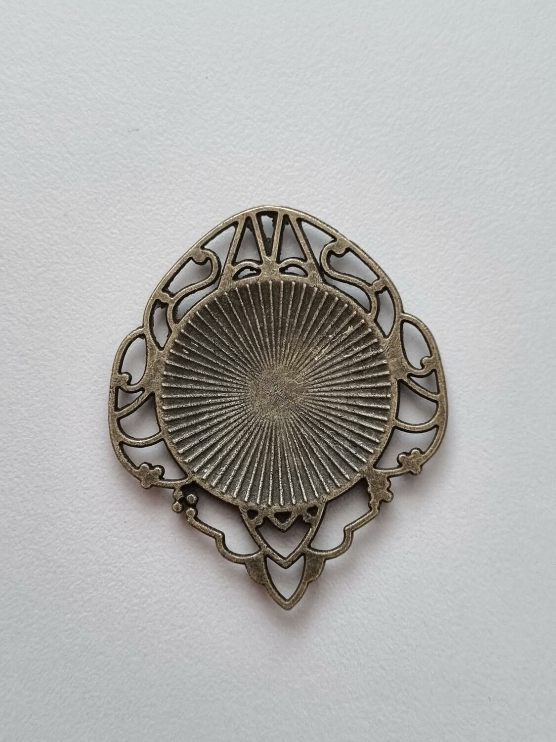 Bronsfärgad berlock, klocka i steampunk, klockberlock