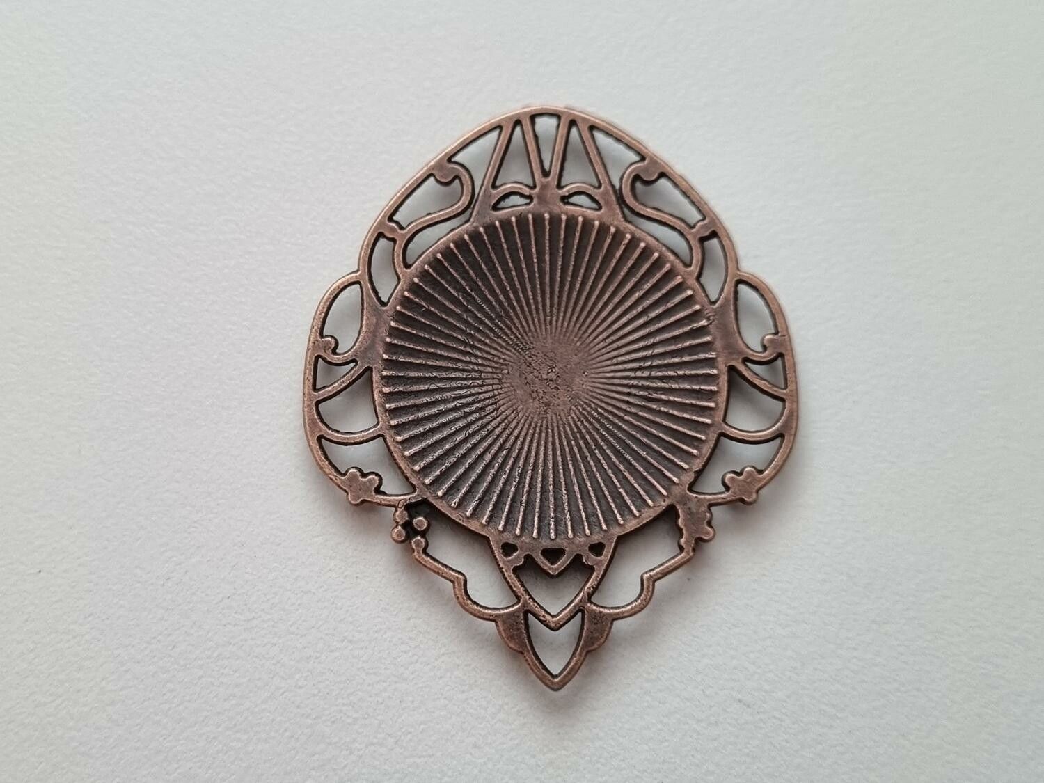 Berlock klocka i steampunk, klockberlock (kopparfärgad)
