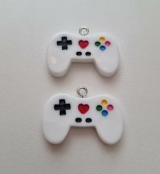 2 st Berlocker Handkontroller, hängen miniatyrer (vita)