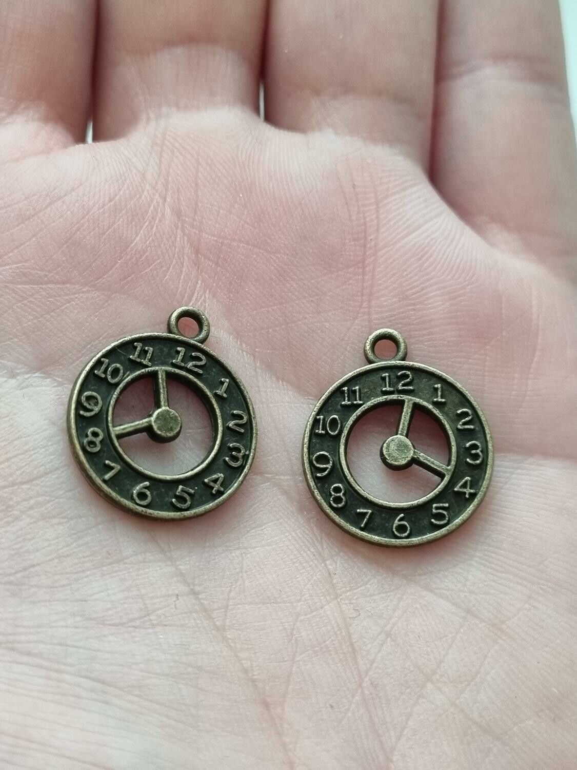 Berlock klockor i steampunk, bronsfärgade klockberlocker