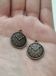 Härliga berlocker klockor i steampunk, kopparfärgade klockberlocker