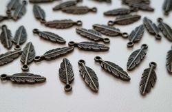 10 st Fjädrar berlocker charms - Antikbronsfärgade