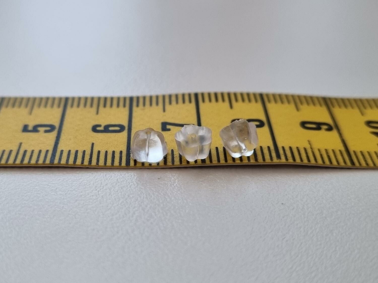 50 st pluppar bakstycken stoppers för örhängen (blomma)