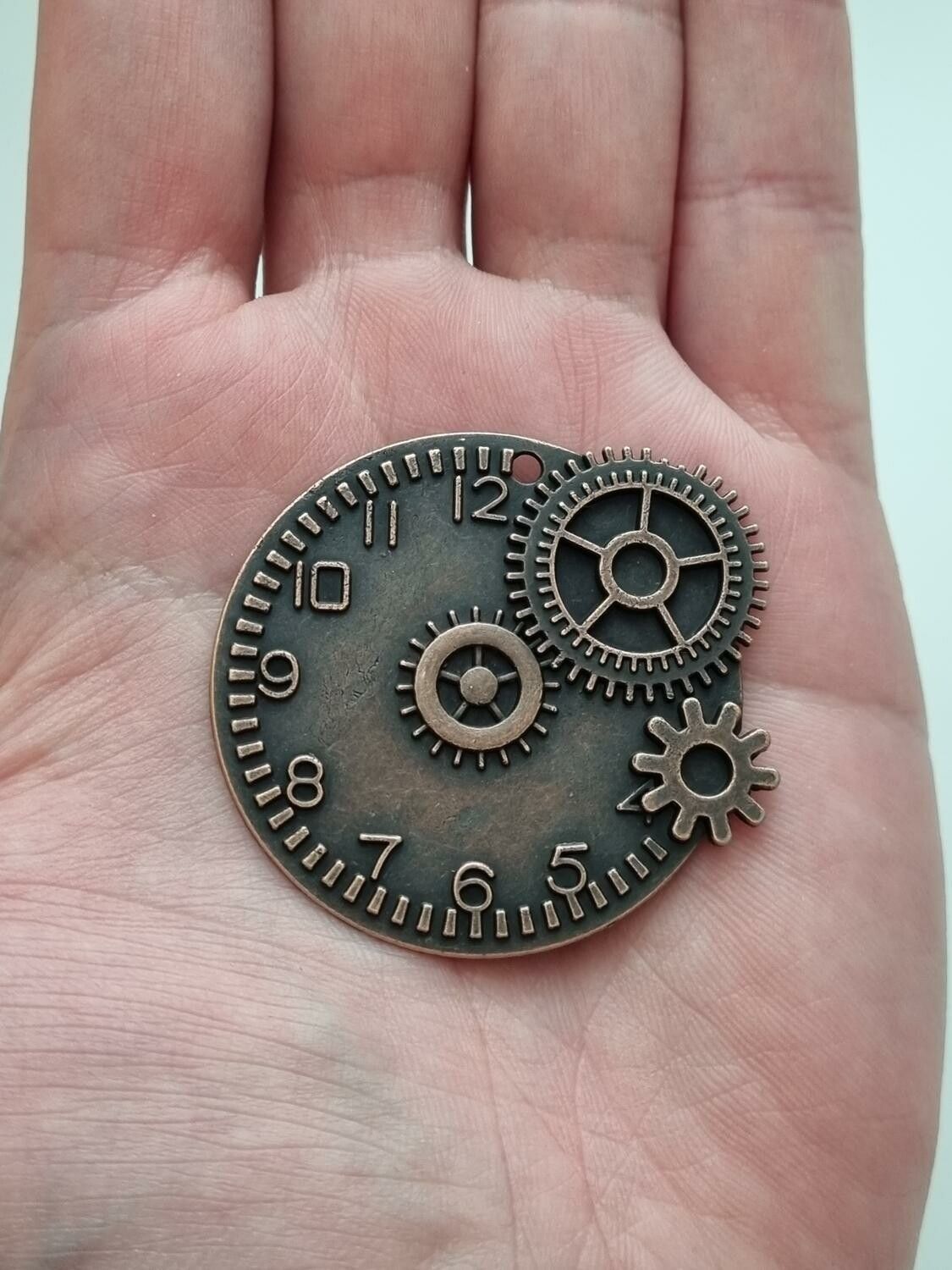 Berlock Klocka i steampunk, kopparfärgad rund klockberlock